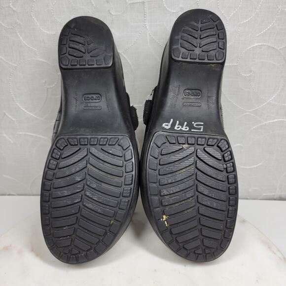 Crocs Cobbler Mules Womens 11 Black Quilted Patent Leather Platform Clogs Work - Picture 10 of 16